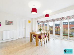 Dining Area - click for photo gallery